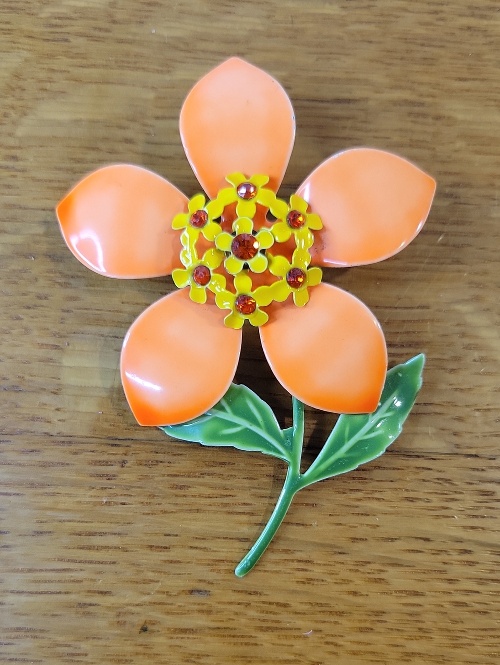 Vintage Enameled Daisy Orange Floral With Red Rhinestones Brooch Pin